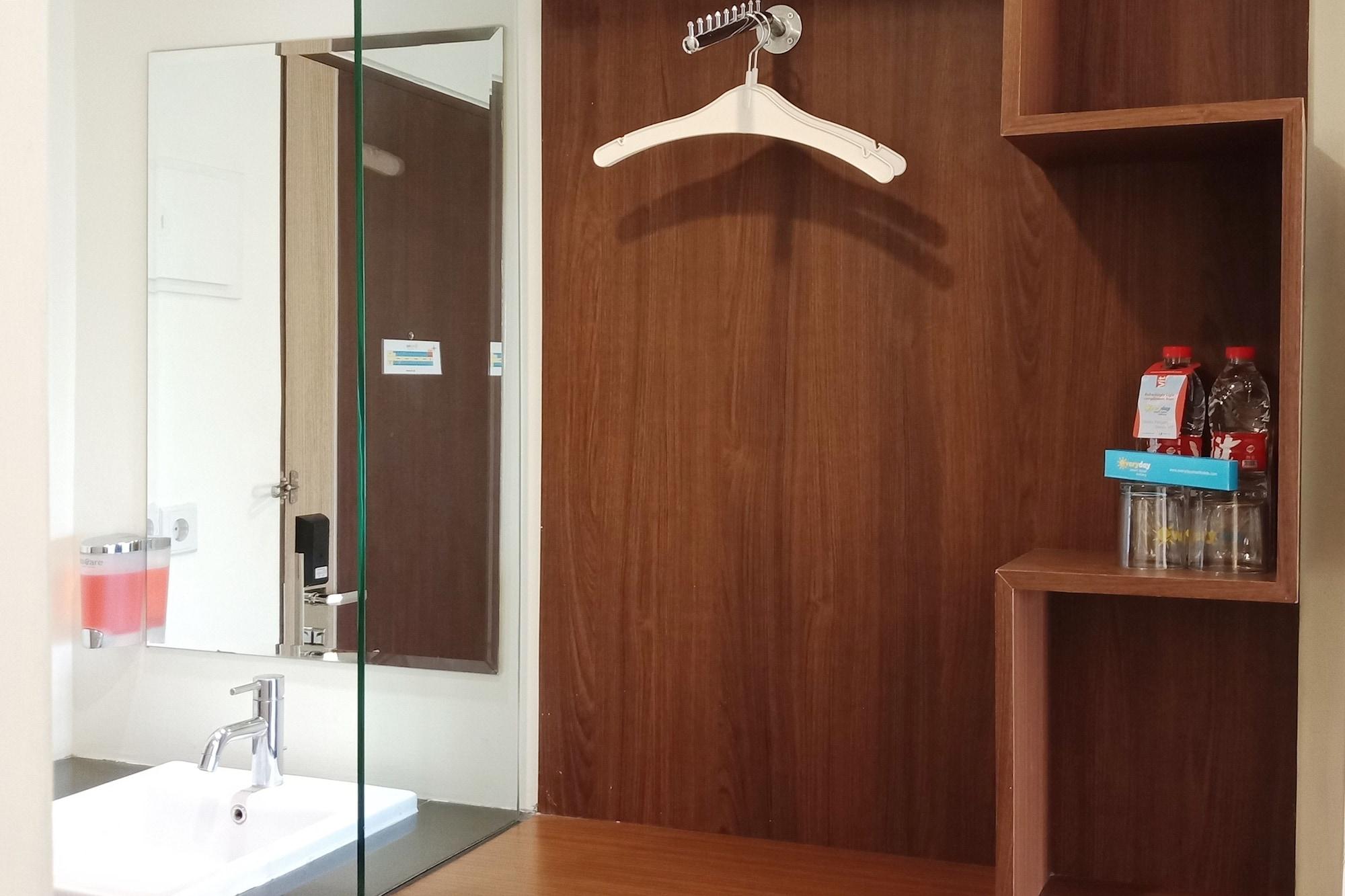 Everyday Smart Hotel - Malang Esterno foto