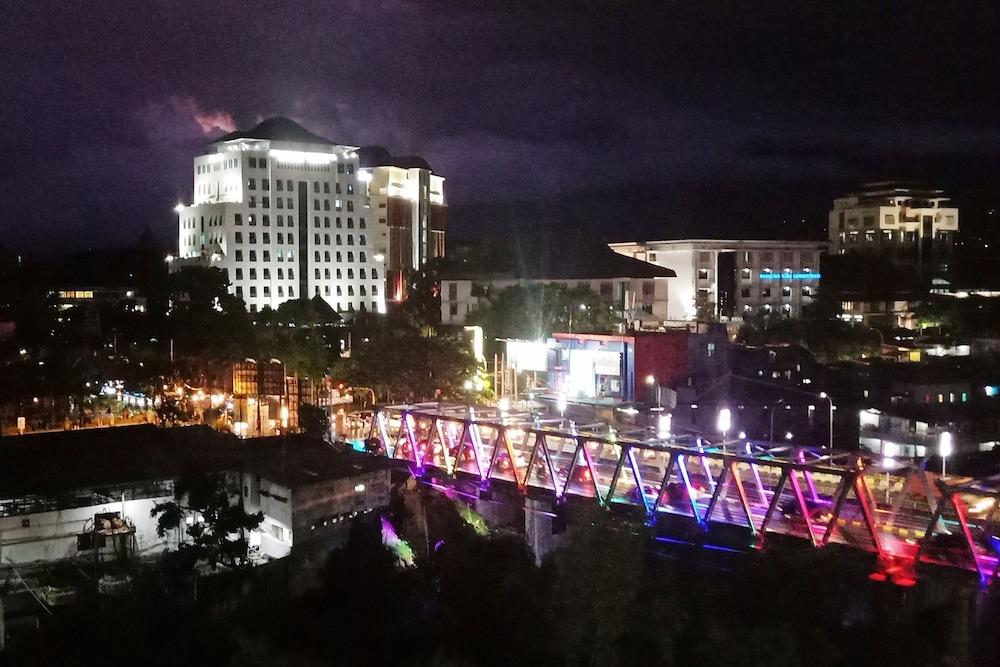 Everyday Smart Hotel - Malang Esterno foto