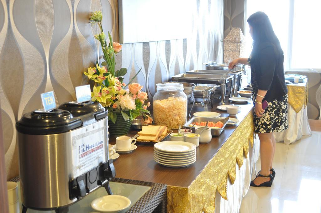 Everyday Smart Hotel - Malang Esterno foto