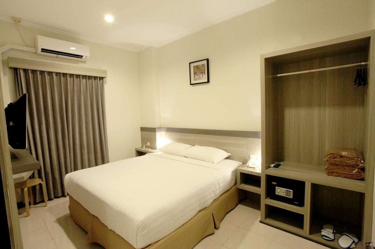 Everyday Smart Hotel - Malang Esterno foto