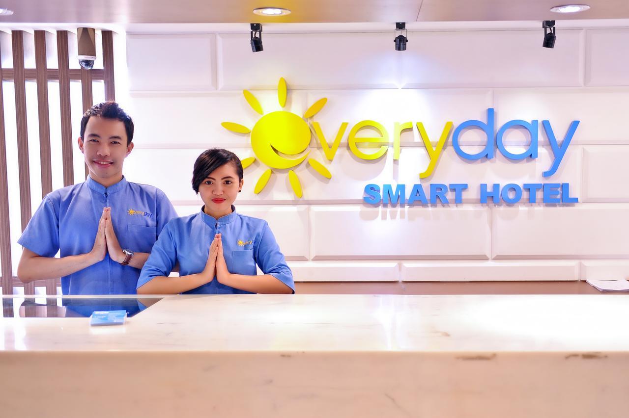 Everyday Smart Hotel - Malang Esterno foto