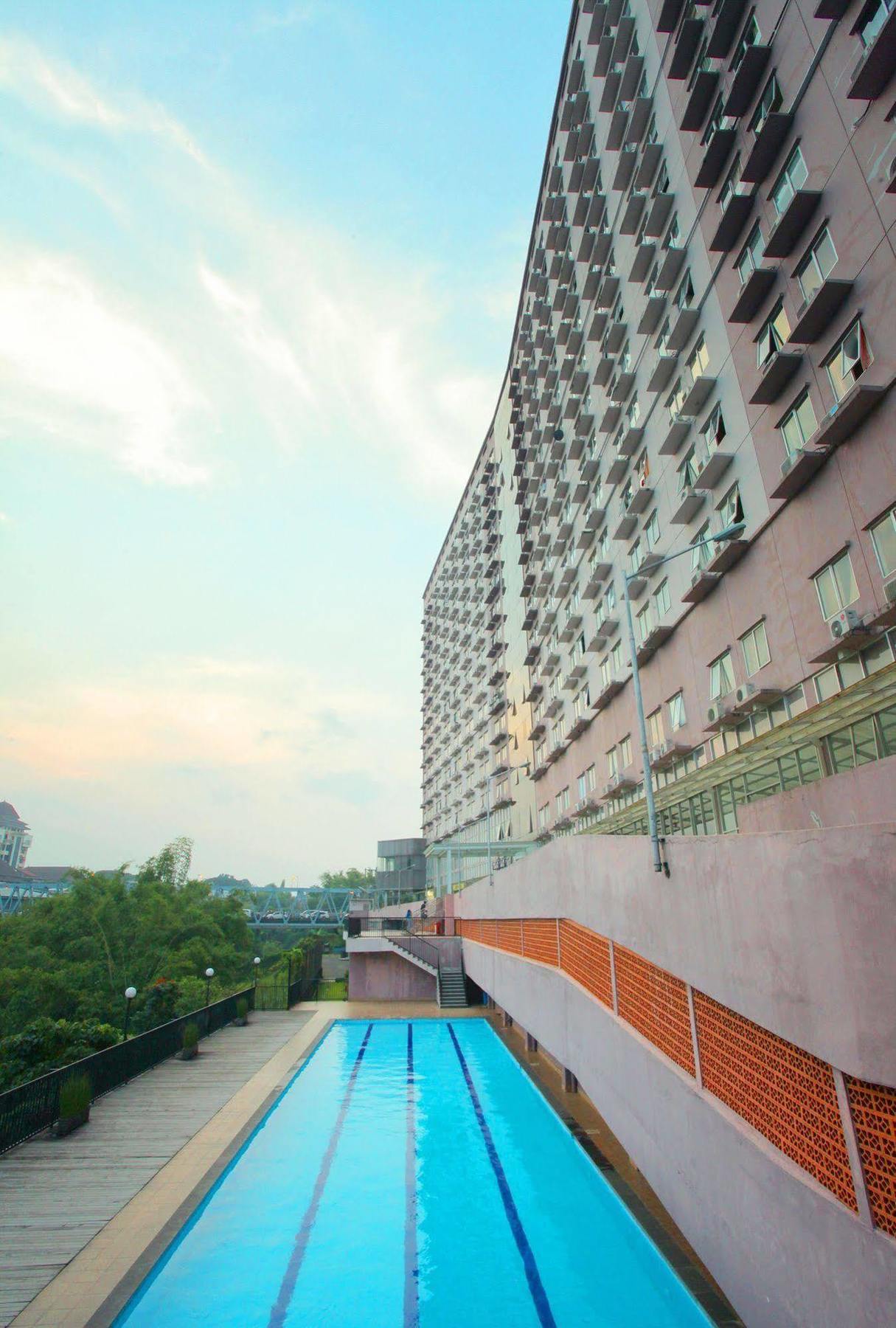 Everyday Smart Hotel - Malang Esterno foto